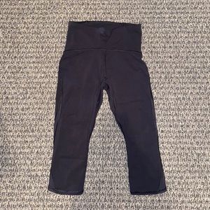 Lululemon Black Cropped Leggings
